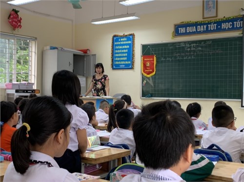 Tiết thi Giáo viên dạy giỏi của cô giáo Nguyễn Thị Lệ Mỹ